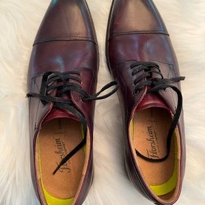 Florsheim Burgundy Flexsole Lace up cap toe 8 1/2